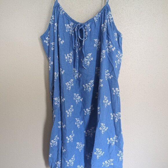 H&M Short Blue Floral Dress, Size Medium - Picture 2 of 4